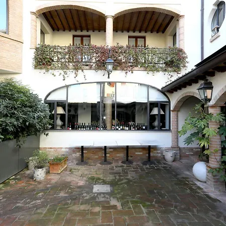 Locanda Stella D'oro Hotell 3*