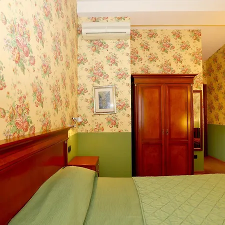 Stella D'oro Hotel 3*